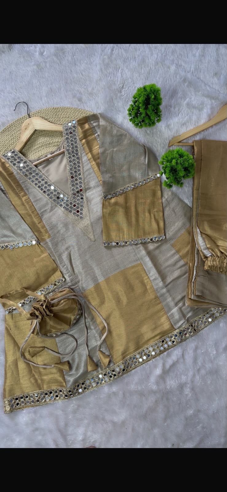 SILK BLEND SHARARA SET WITH POTLI BAG