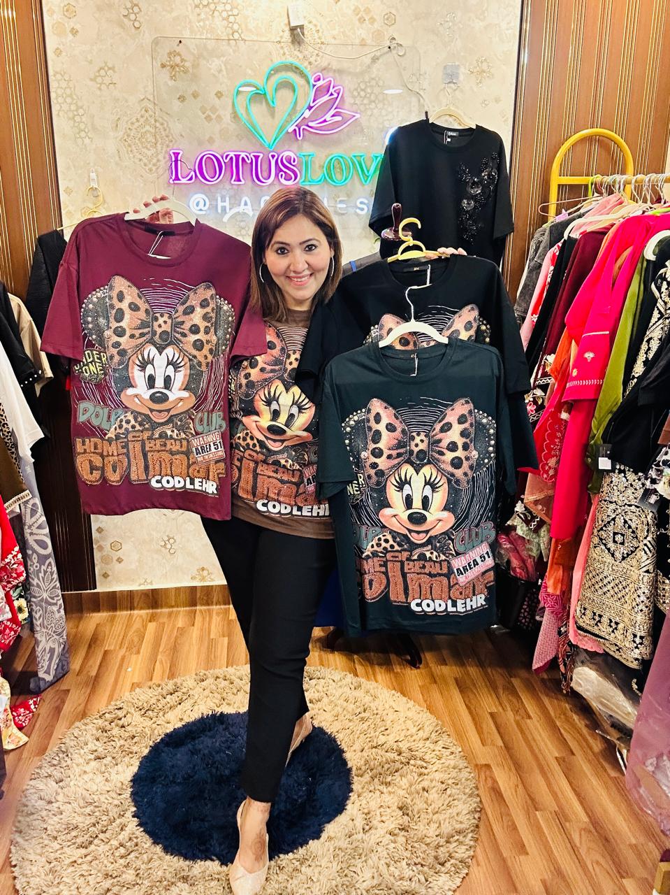 Beautiful Minnie Mouse graphic t-shirt LL13